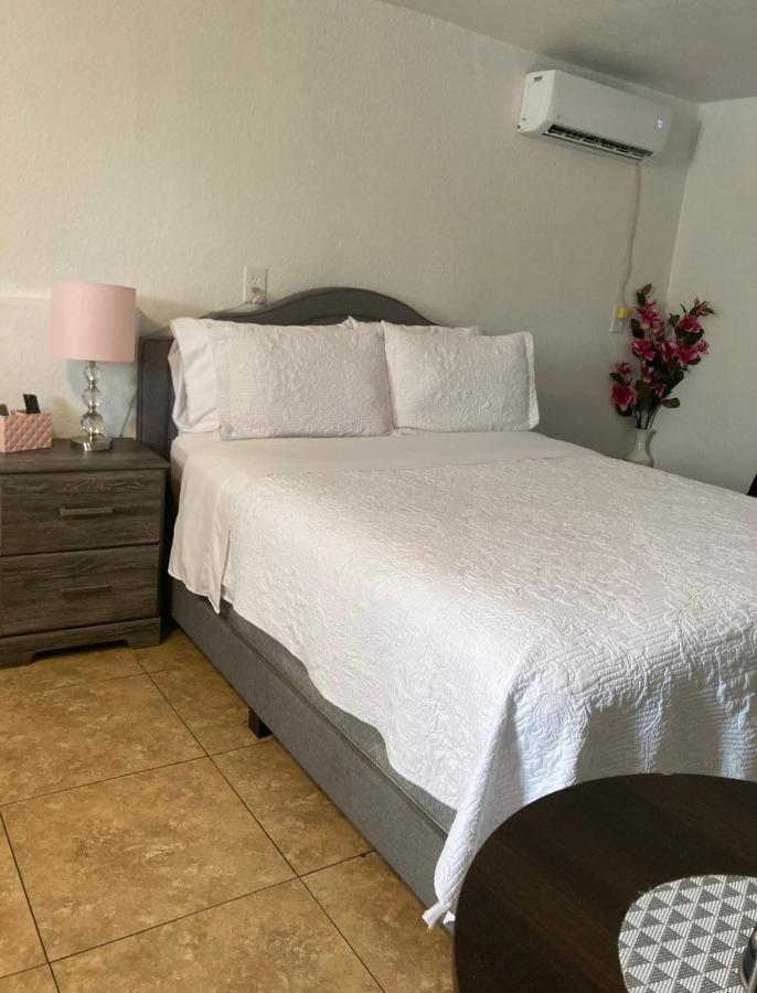 Cozy Studio…With Private Entrance Las Vegas Eksteriør billede